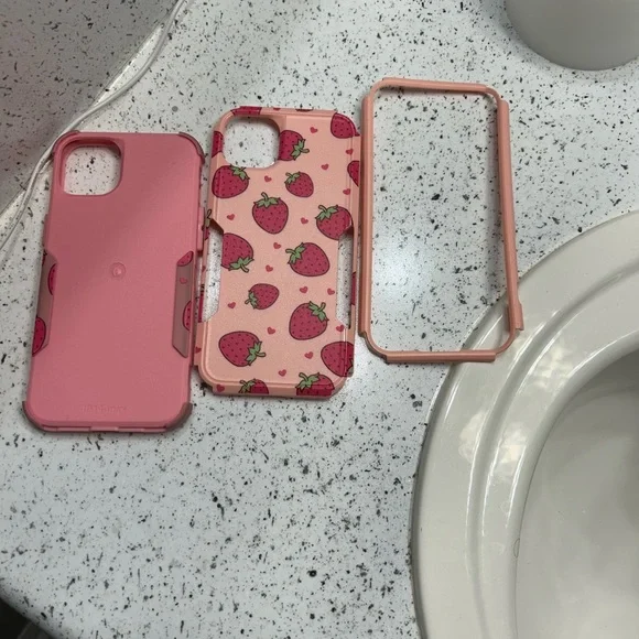 Strawberry phone case for an iPhone 14 Plus - Picture 2 of 2